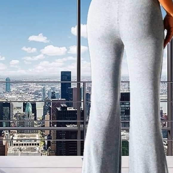 Women’s PETITE Solid Flare Leg Pants *NEW* - Picture 5 of 6